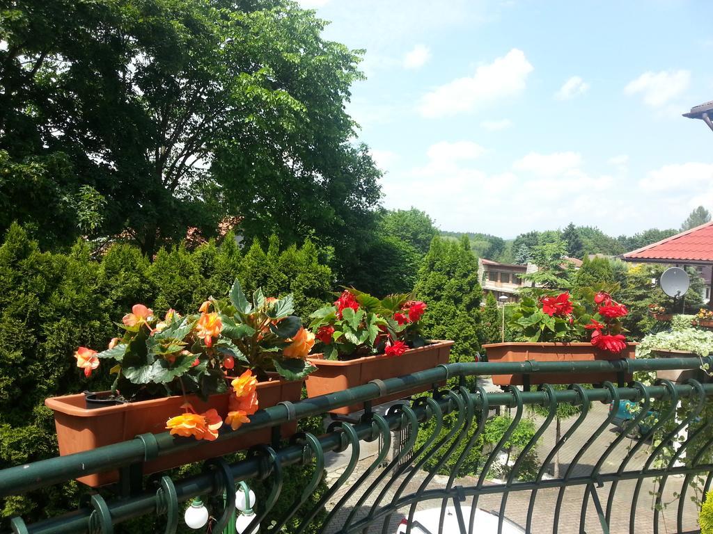 Almira Bed & Breakfast